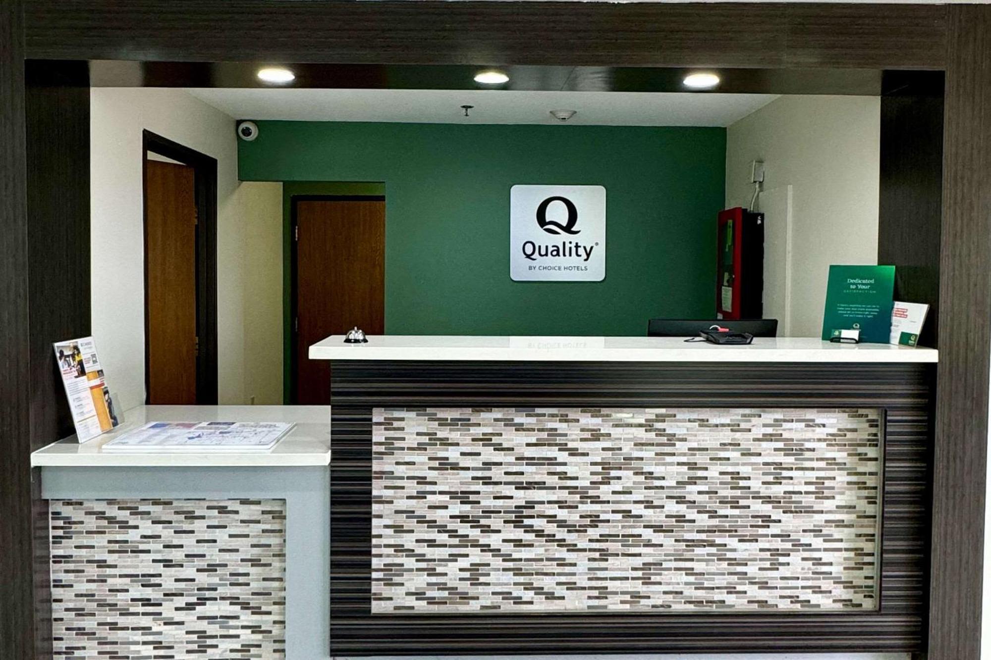Quality Inn Салфер Экстерьер фото
