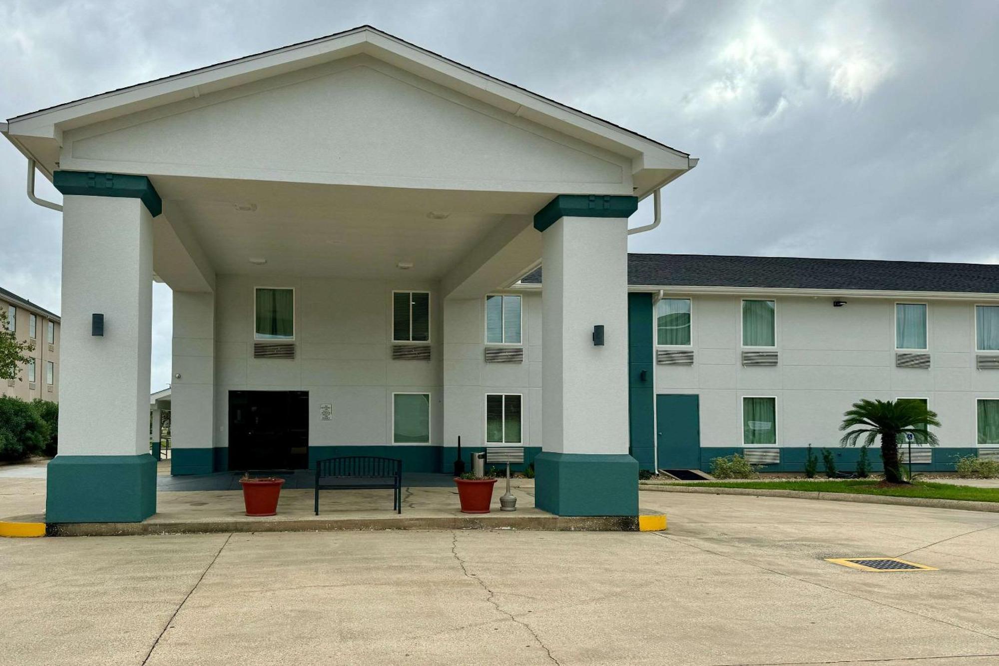 Quality Inn Салфер Экстерьер фото