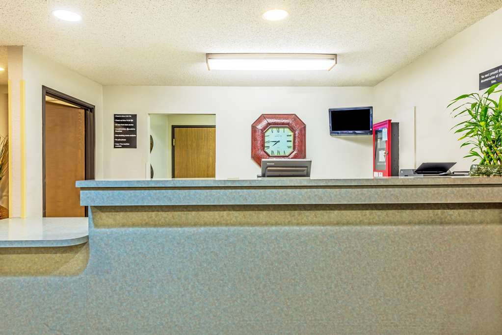 Quality Inn Салфер Интерьер фото