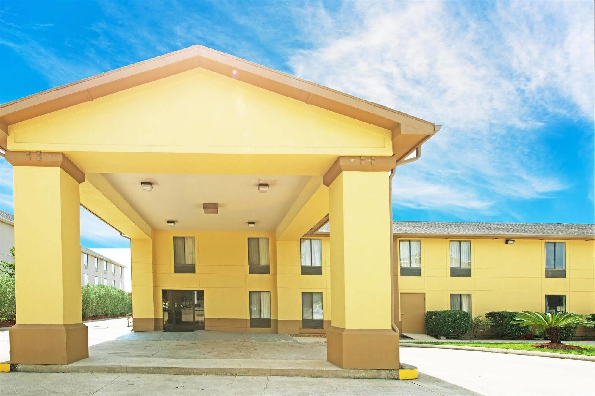 Quality Inn Салфер Экстерьер фото
